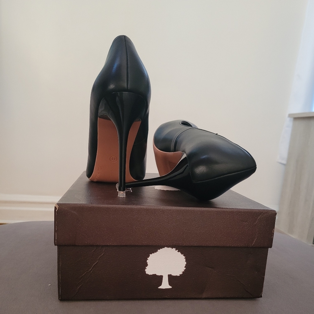 Heels - Picture 5 of 7